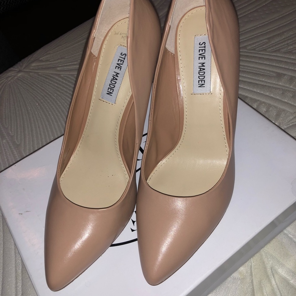 Steve Madden Pumps